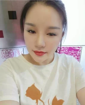 服WU超好S妇