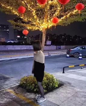 敏捷城年轻小妹