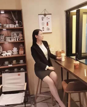 宁波娜娜老师