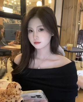 大连性感粉嫩多汁小淑女（制服勾人）可上门