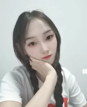 邻家小妹，温柔，可舌吻