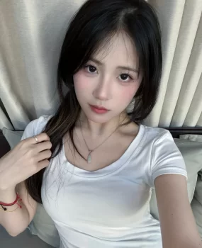 超紧小穴粉红色的奶头让我欲罢不能