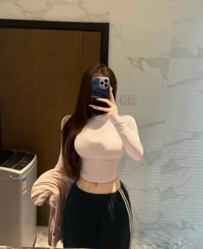 03眼镜妹