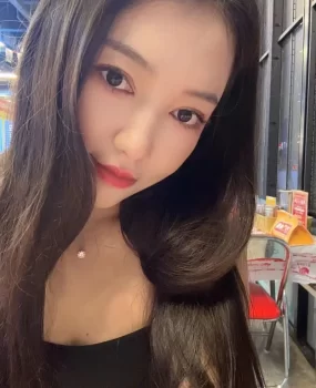 探花西城嫩妹