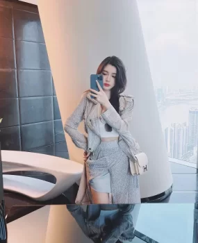 身材苗条兼职美女。水多