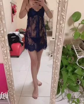 财富广场骚货名不虚传，满足你的性瘾。已验证